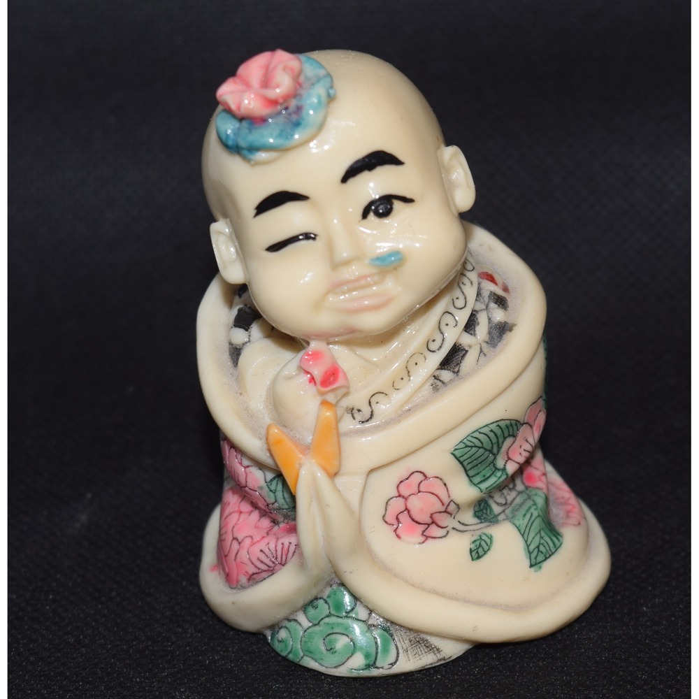 Vintage Kutani Figurine Small Cream Excellent Hand Painted Floral Lucky